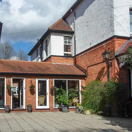 Elmdon Lodge-2